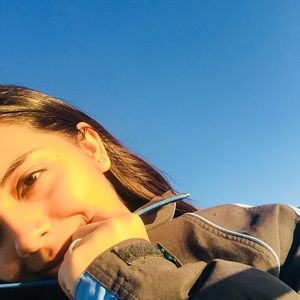 Meet your Posher, Manuela